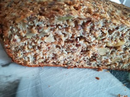 Low Carb Brot angeschnitten
